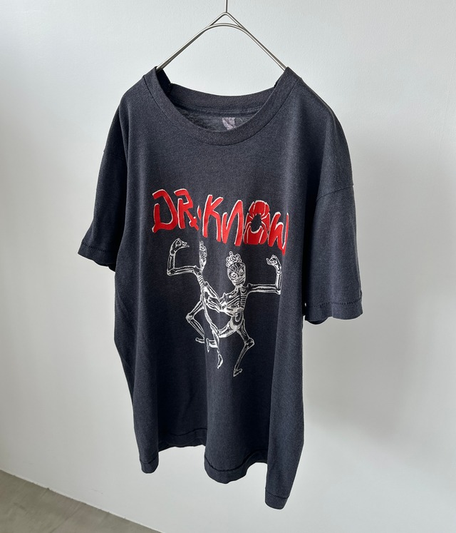 -DR. KNOW- Vintage 80s Print T-Shirt