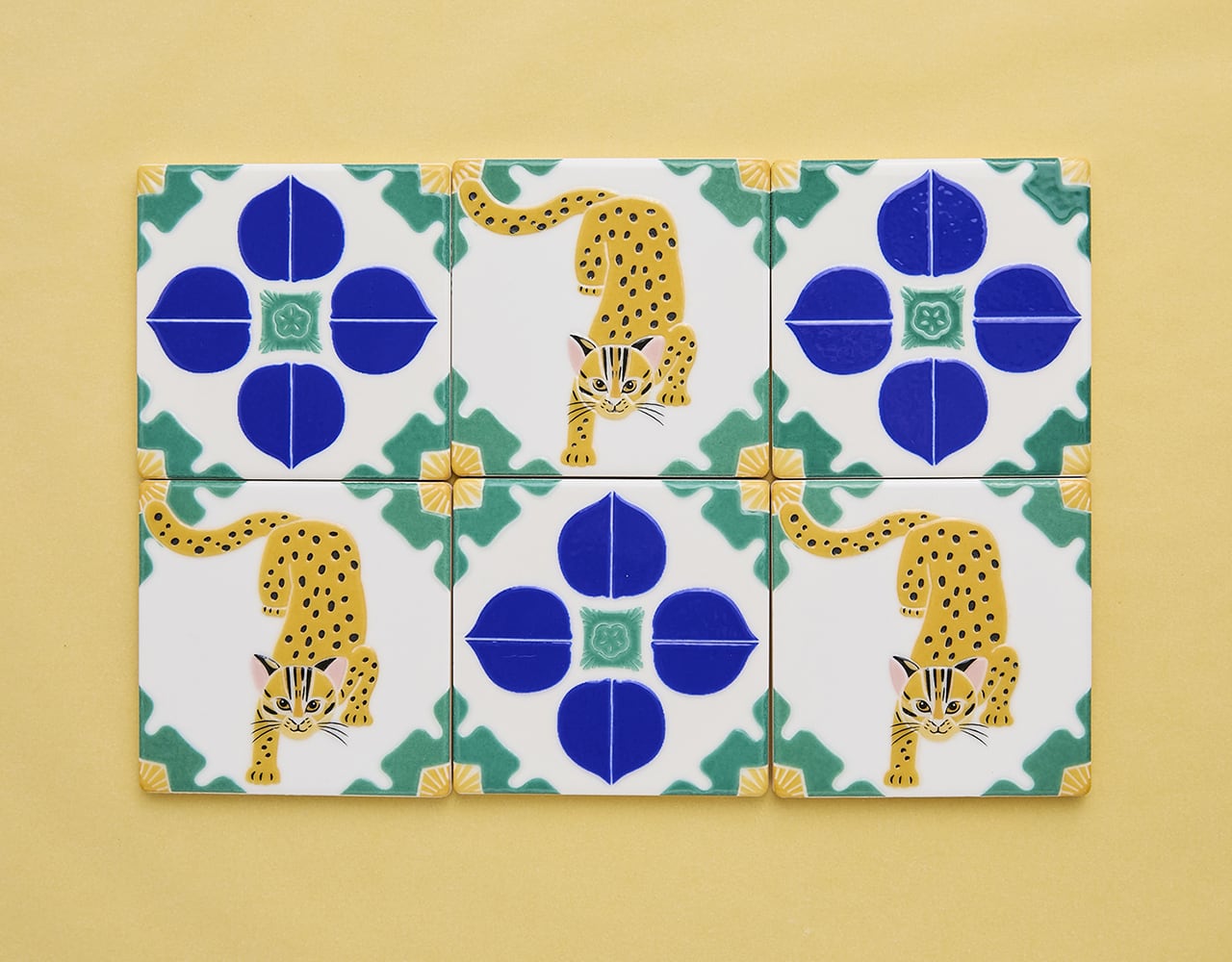 台湾マジョリカタイル「藍寶安康」枠なし | 茶嘉葉