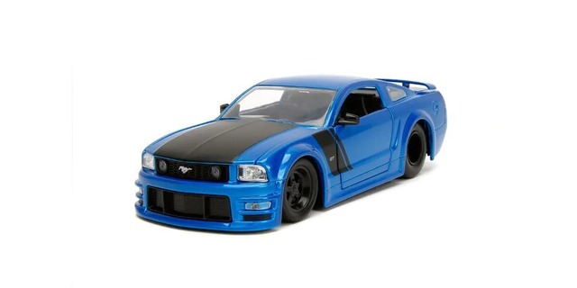 Jada Toys   2006 フォード マスタング GT ブルーメタリック  1/24  JADA34195