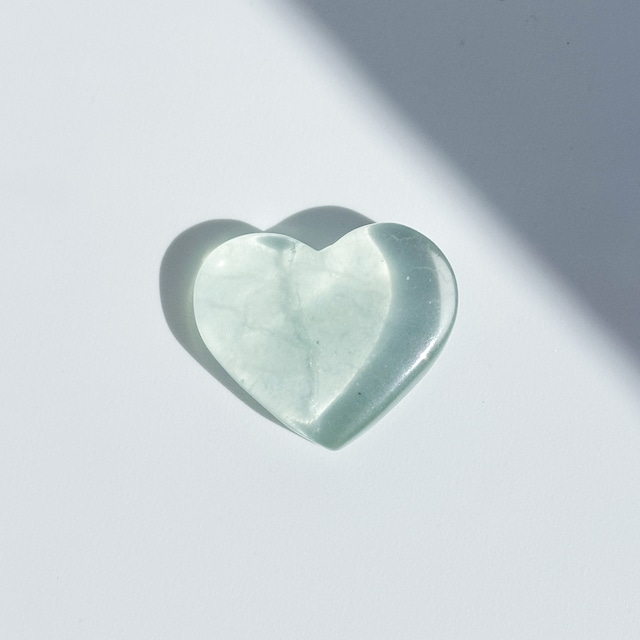 レインボーフローライト ハート91◇ Rainbow Fluorite ◇天然石・鉱物・パワーストーン