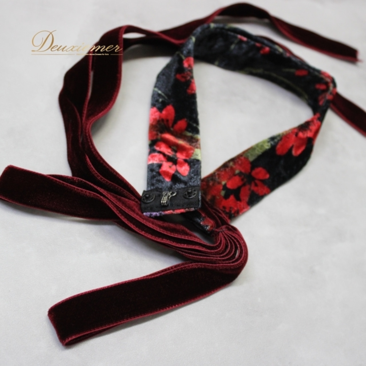 社交ダンス 衣装 スタンダード ドレス ワンピース パーティ衣装 赤 黒 紫 ブラック系 パープル系 レッド系 フロート 派手 花柄 チョーカー 大人用 衣装 ベルベット素材 美しいシルエット ショー用 社交ダンス衣装 フレアスカート 動きやすい 派手なデザイン パーティ用 あらたまった場 面接 ダンス競技用 伸縮性あり