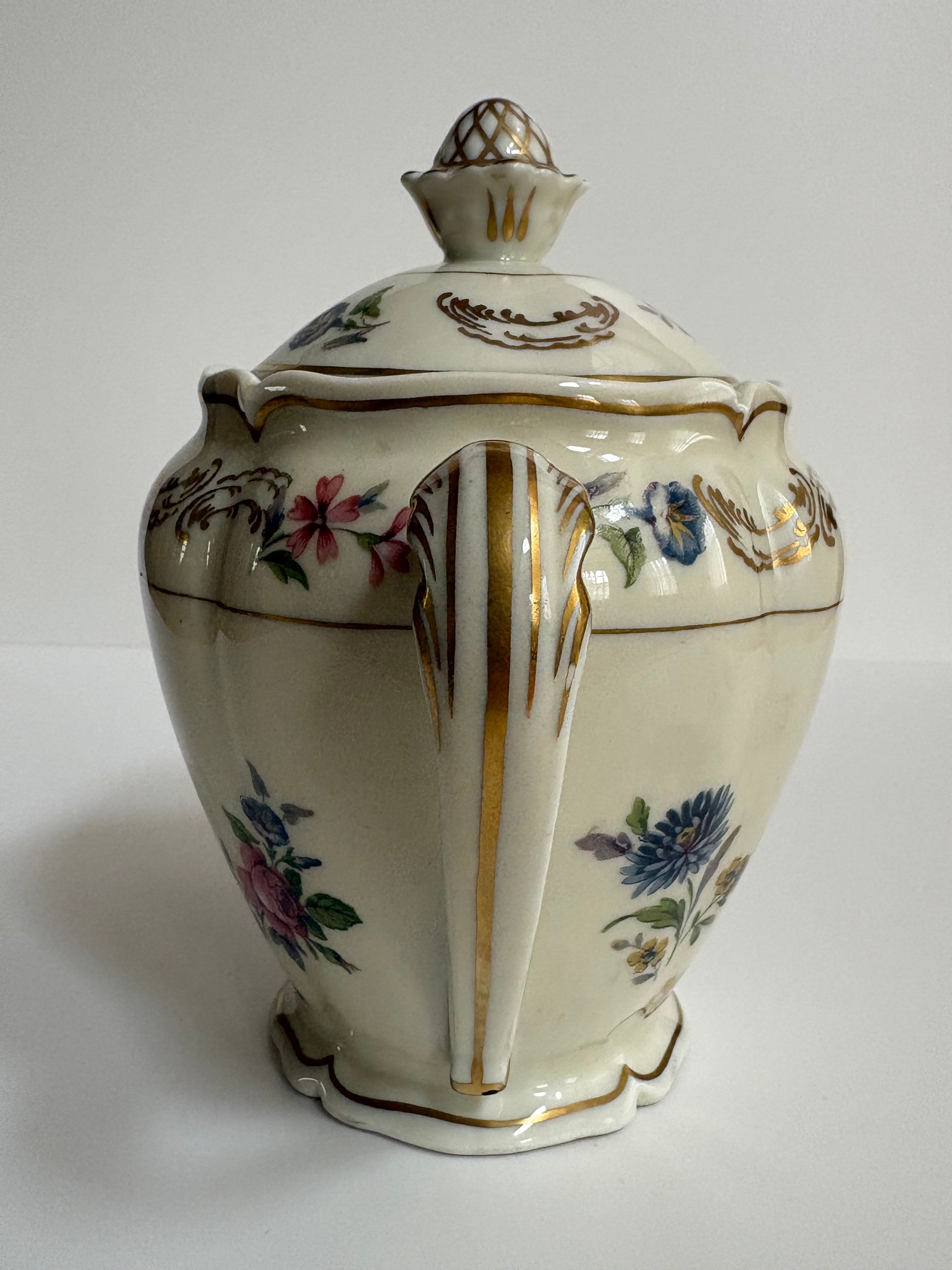 ロワイヤルリモージュ シュクリエ（優雅な金彩装飾／ROYALE LIMOGES