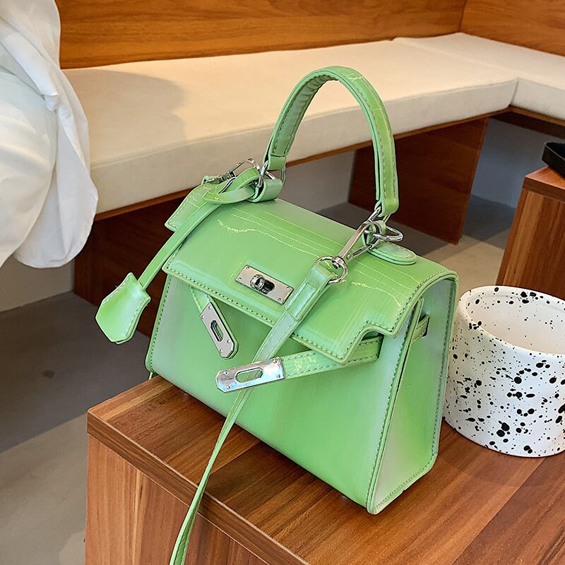 サマーレッド 夏物 メッセンジャーバッグ Tiancai_Wing_Bag87957822699