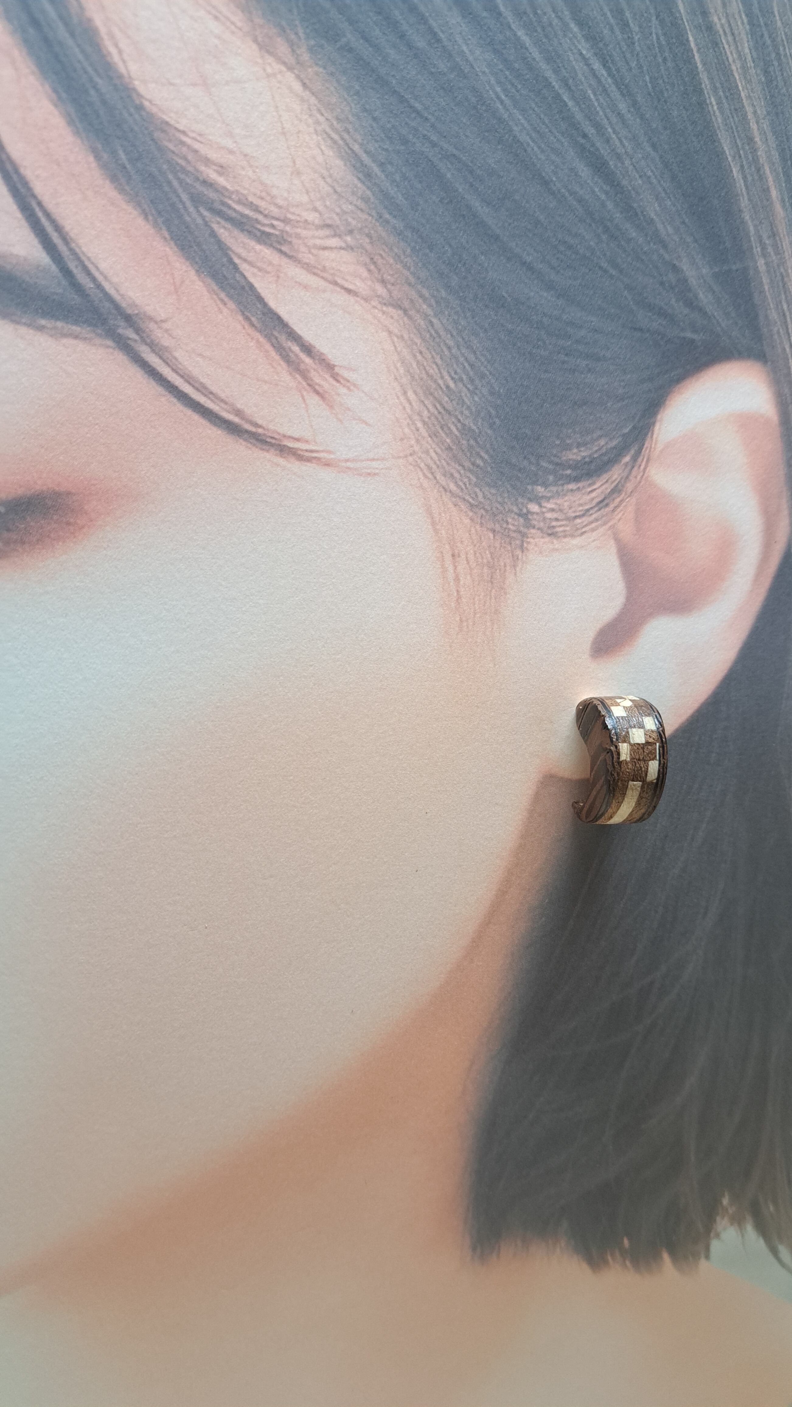 061・085・088・104・106・113 寄木月型ピアス | mo.ku.me.no.