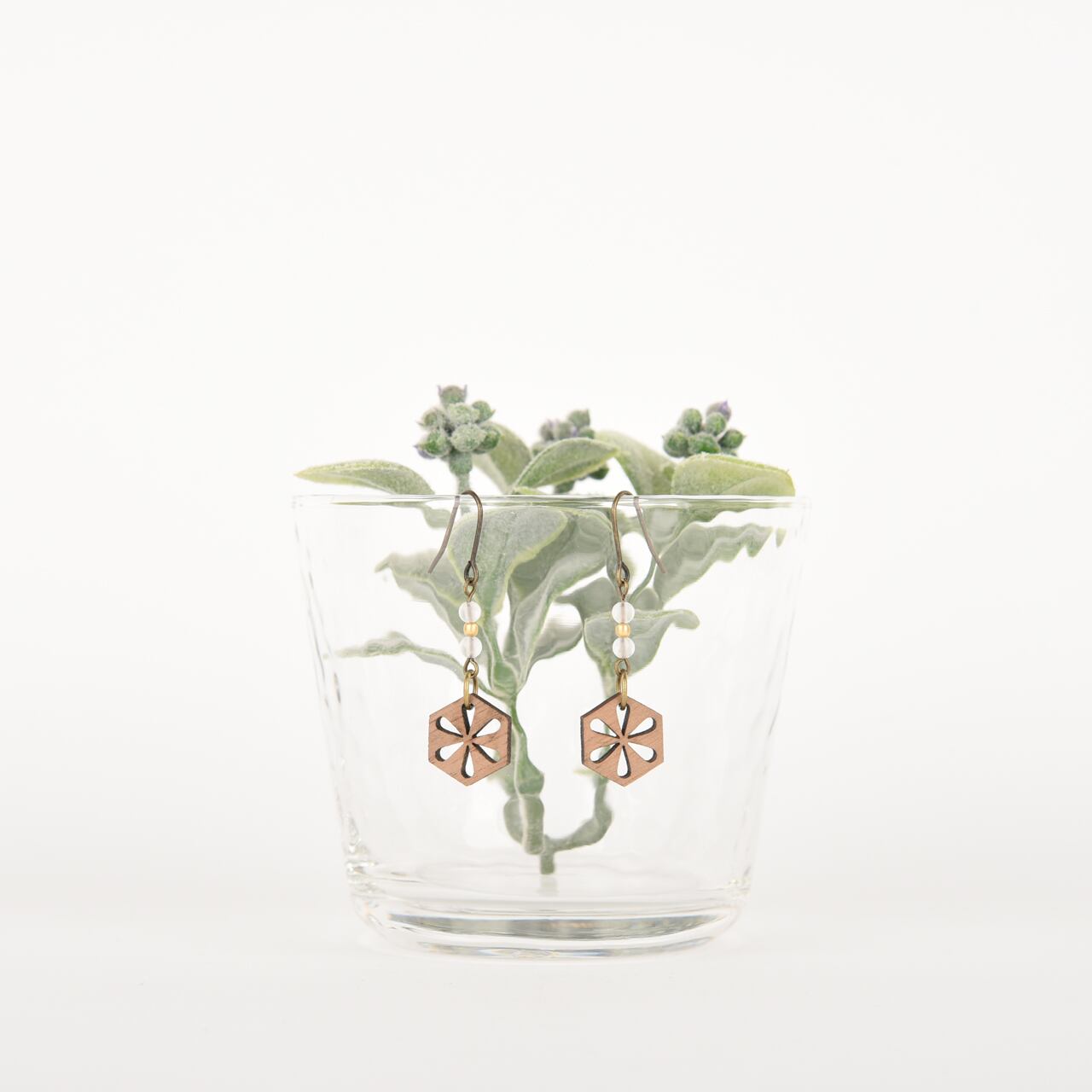 Juglans クルミの木のアクセサリー