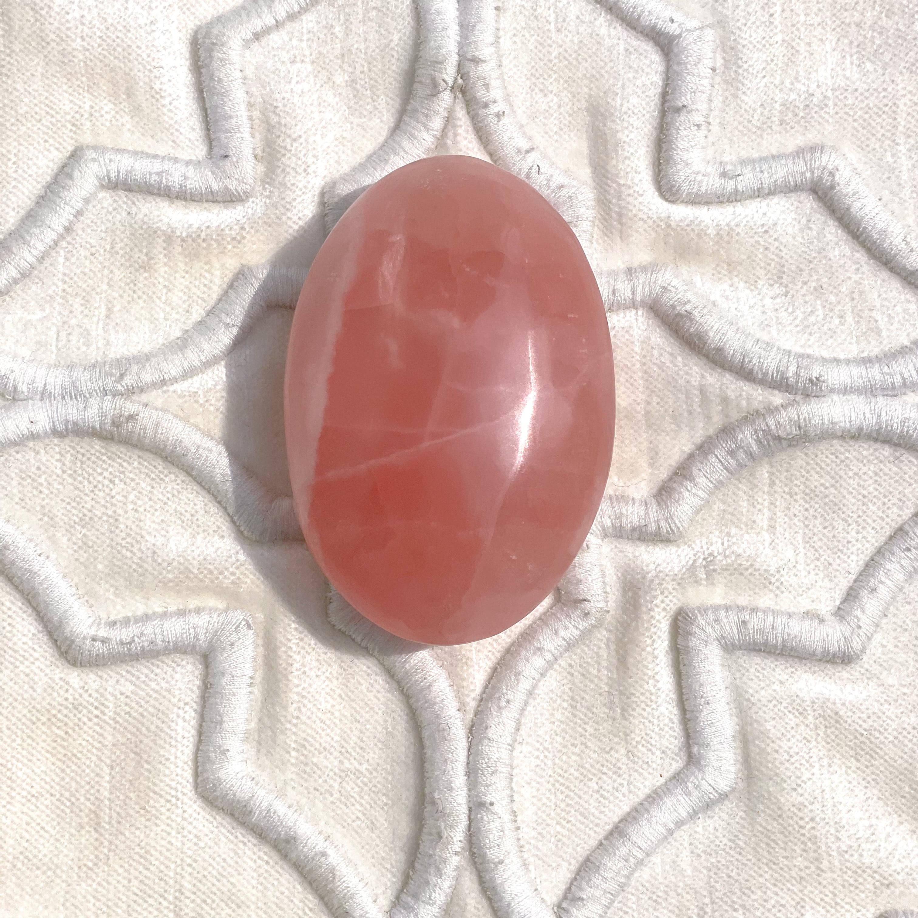 Rose Calcite Palm ✧ ローズカルサイト