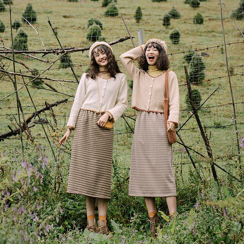 ドリームホースフレンドカーディガン優しいショートコート薄手のセーター文芸ニットセーターセンライントップ秋の服 ドリームホーストラベル婦人服83171715501