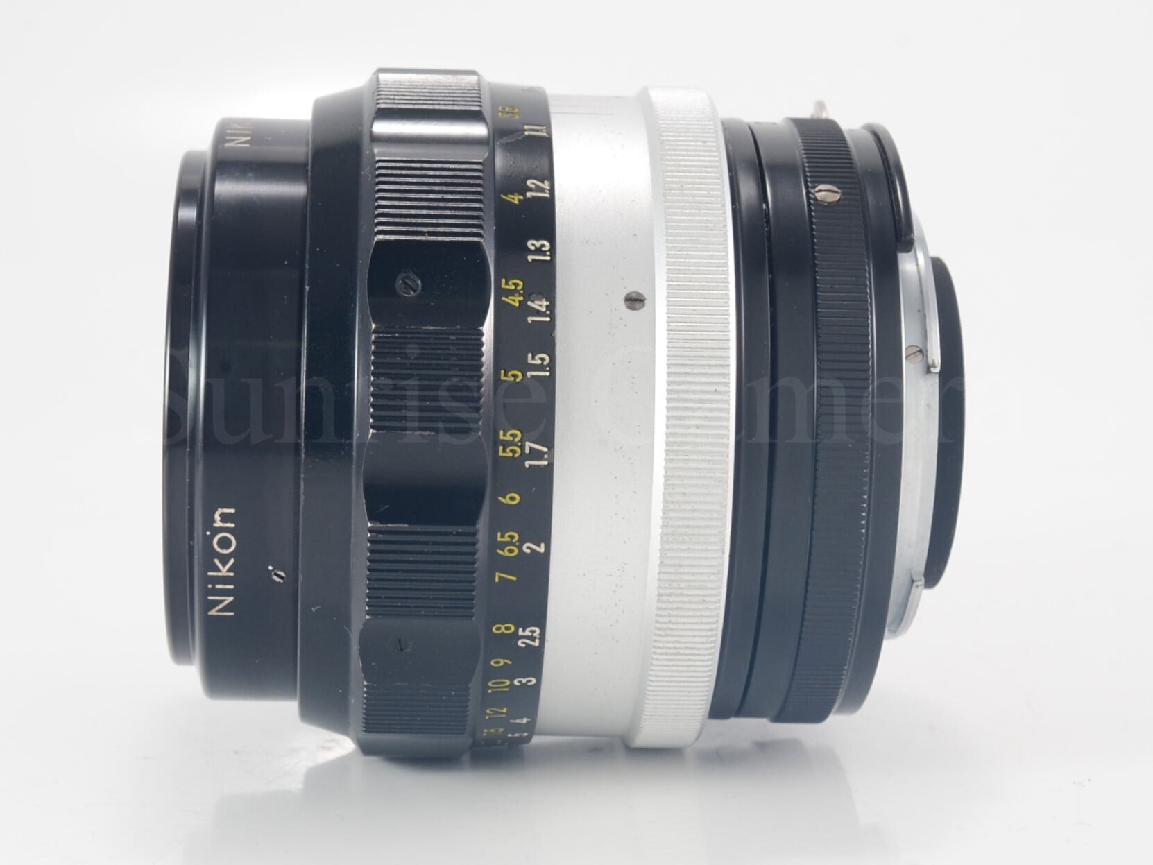 Nikon Ai改 NIKKOR-H Auto 85mm F1.8 光学⚪︎ Nikon Ai改 NIKKOR-H Auto 85mm F1.8 光学⚪︎ Nikon Ai改 NIKKOR-H