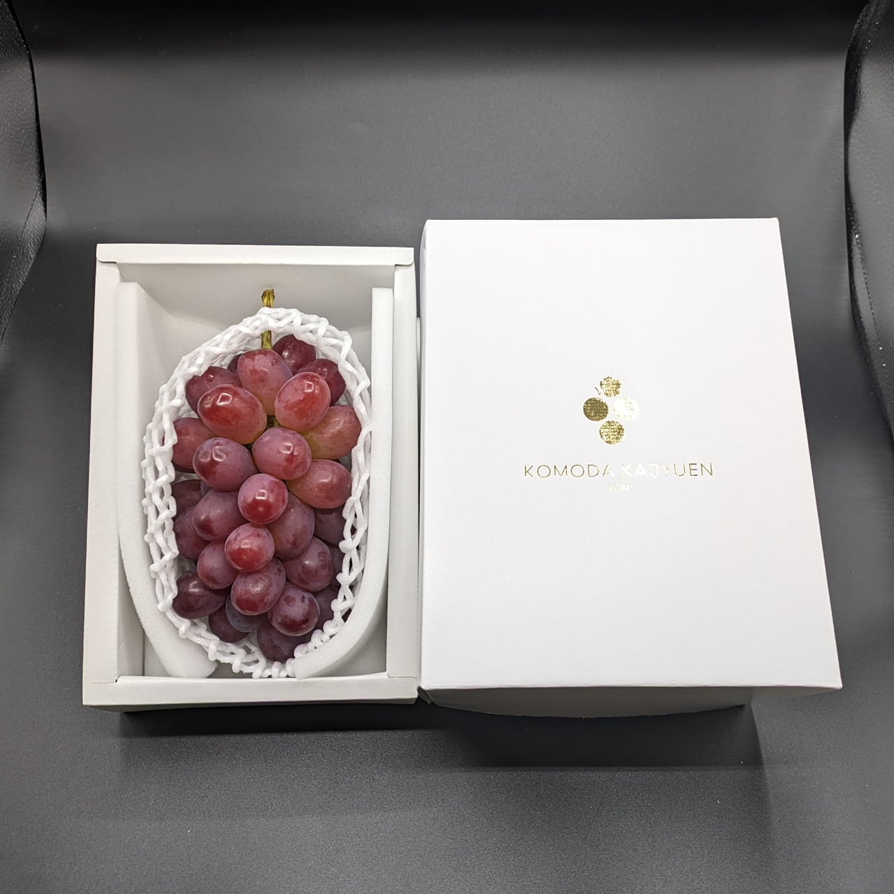 信州産クイーンルージュ 送料無料】赤ぶどう クイーンルージュ 約1kg｜小布施屋