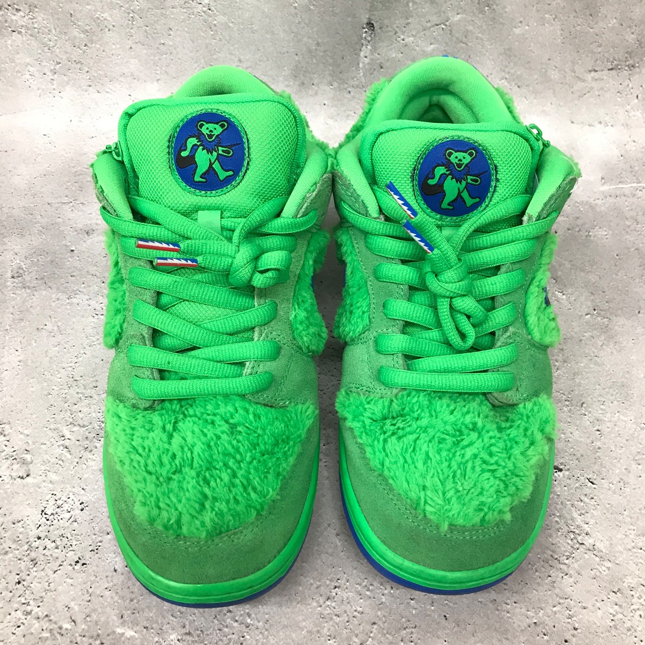 GRATEFUL DEAD × NIKE SB DUNK LOW 