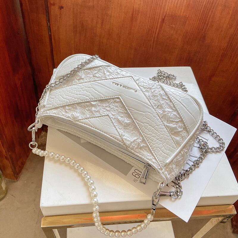 サマーパールチェーン レッド 夏物 真珠 メッセンジャーバッグ Tiancai_Wing_Bag63439203677