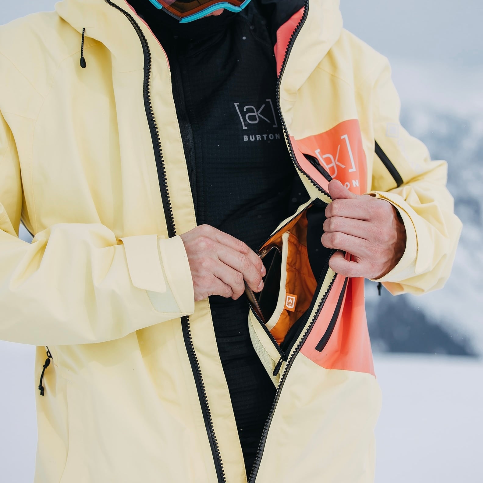 Burton[ak]457ジャパンガイド GORE-TEX 差し替え PRO3Lビブパンツ