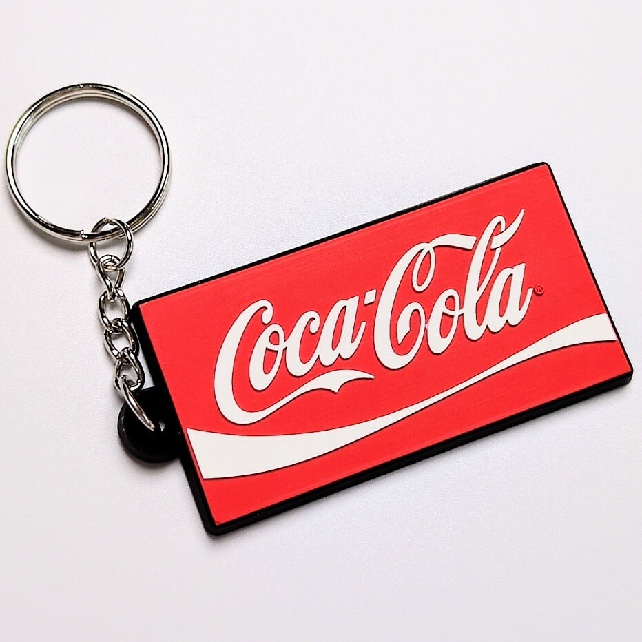 送料無料！ ★ラバーキーホルダー★ 〘767〙【 Coca-Cola ( コカ・コーラ )】 〚アメリカン雑貨 アメトイ〛
