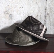 【HeArT&Co. (ハートアンドコー)】チェコ メデューサベル スパイラル柄