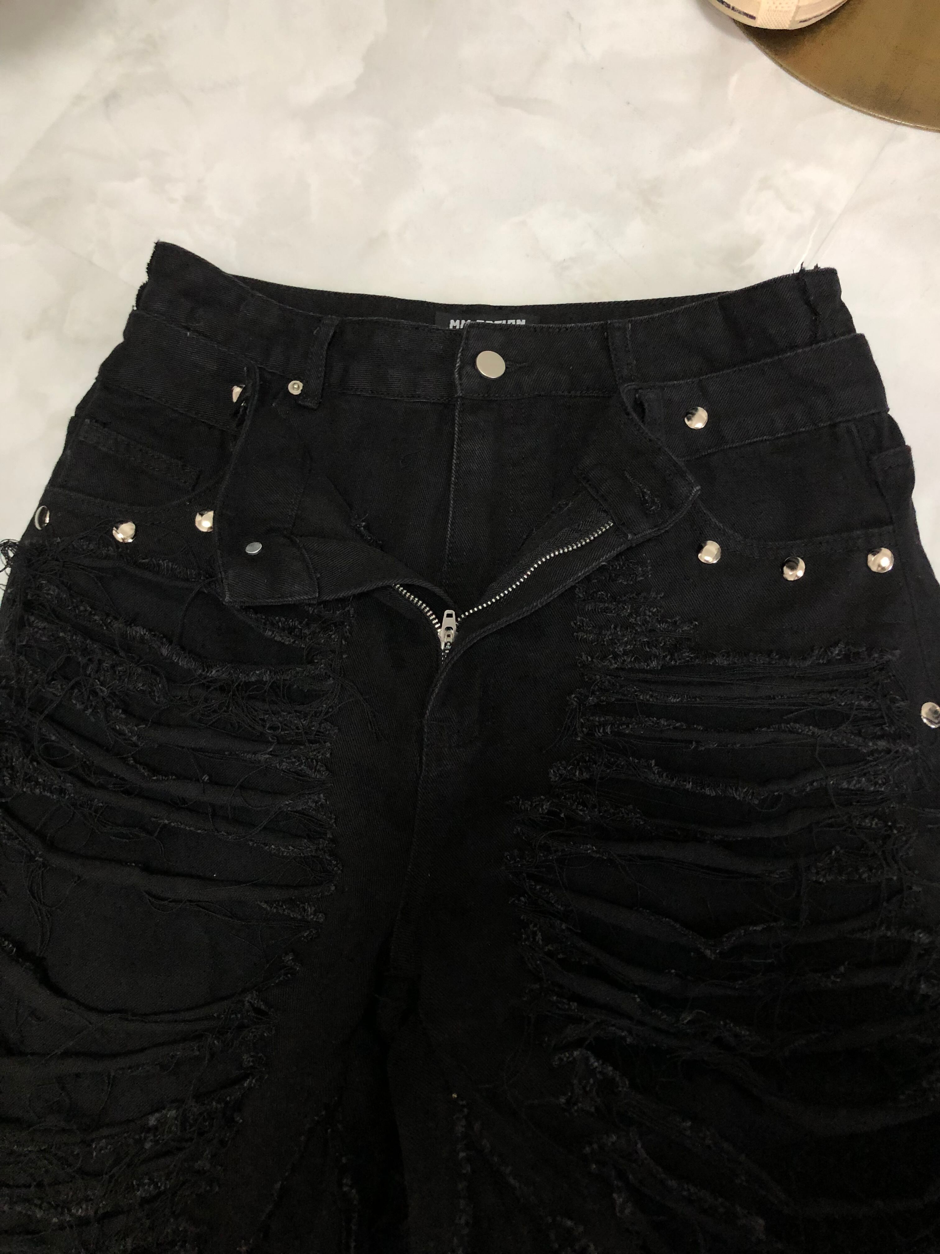 half docking damage black denim pants | mmoption