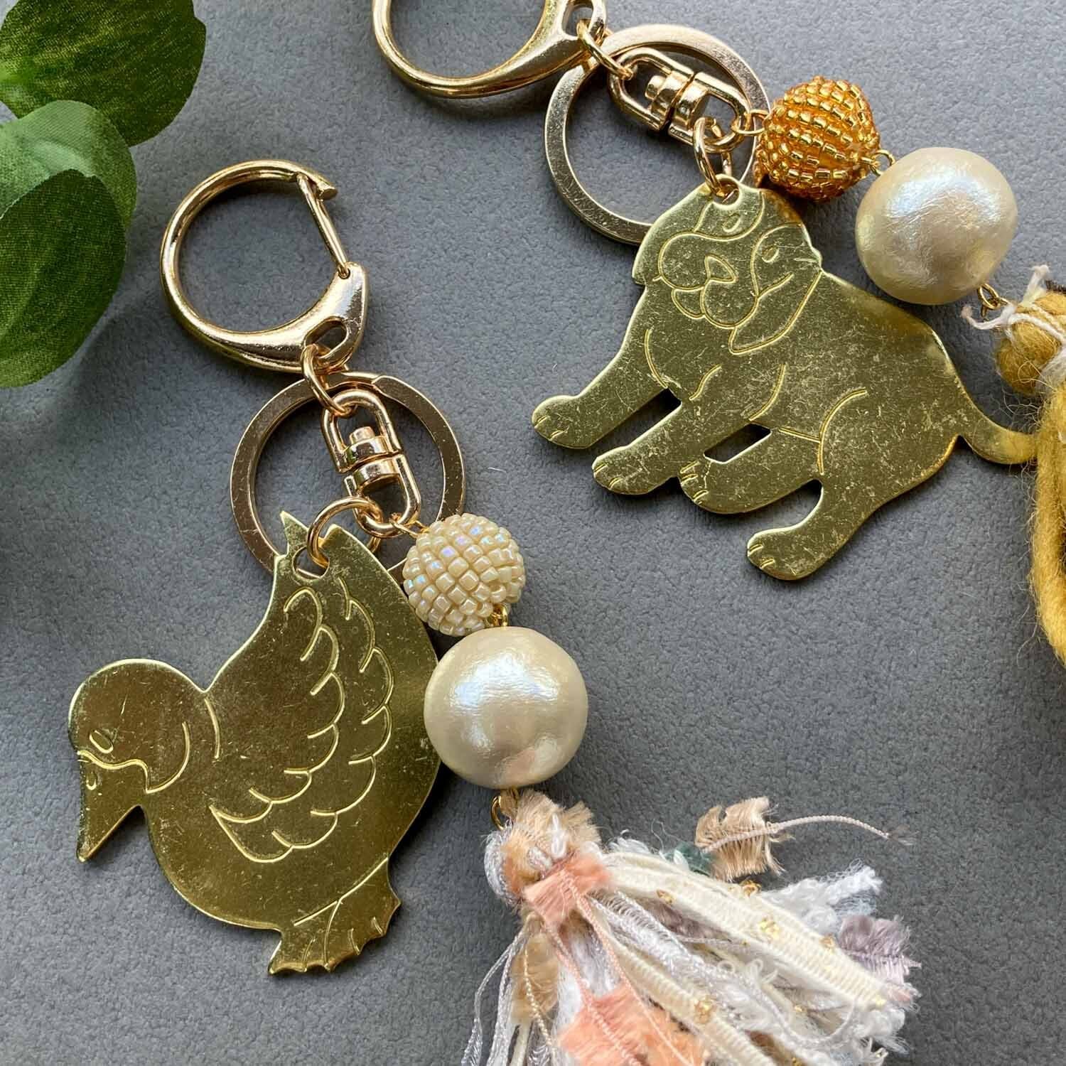 真鍮アニマルチャームとAVRILタッセルのバッグチャーム | Dua