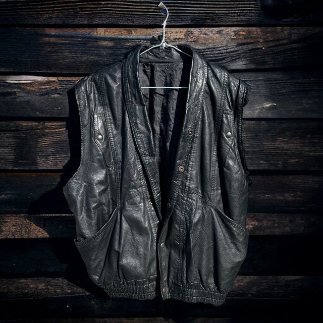 【LADIES'】vintage leather jacket(shoulder zip )