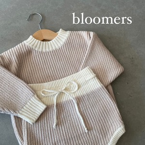 knit bi-color bloomers