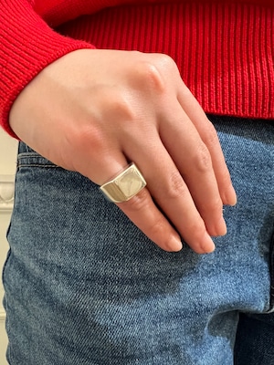 GUCCI / vintage square wide ring.