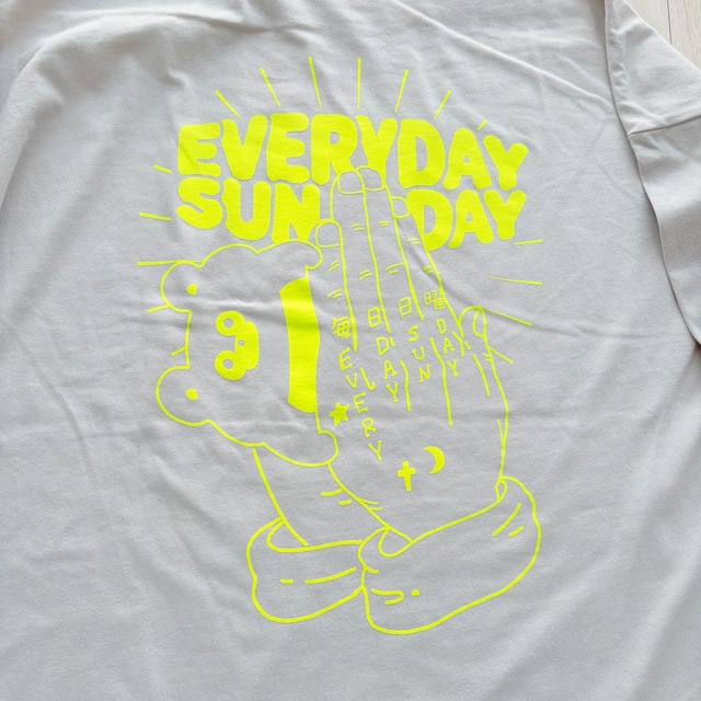 praying hands ロンT