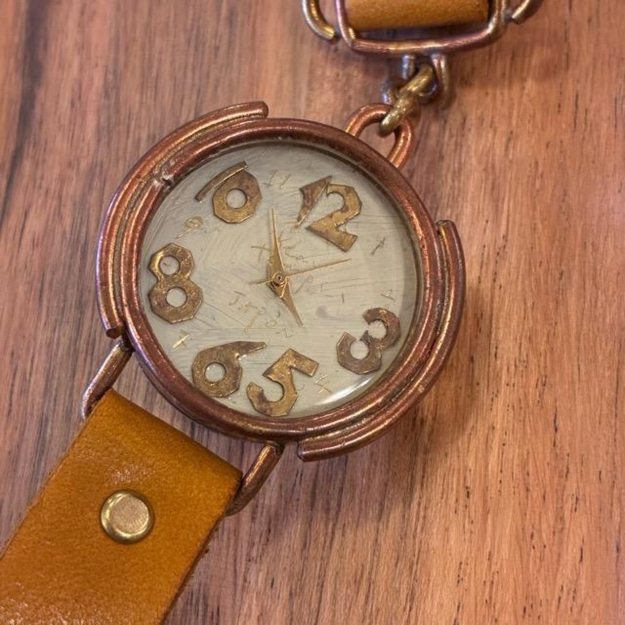 [Made to order] Brass and leather handmade watch uy Monsieur Montre CM Made to order Brass and leather handmade watch Monsieur Montre Camel