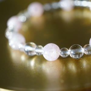 はる色の優しさブレスレット【モルガナイト&クリアクォーツ】