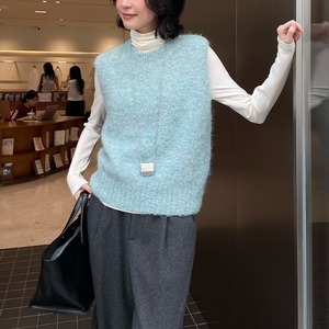 Soft wool crew neck vest〈4colors〉