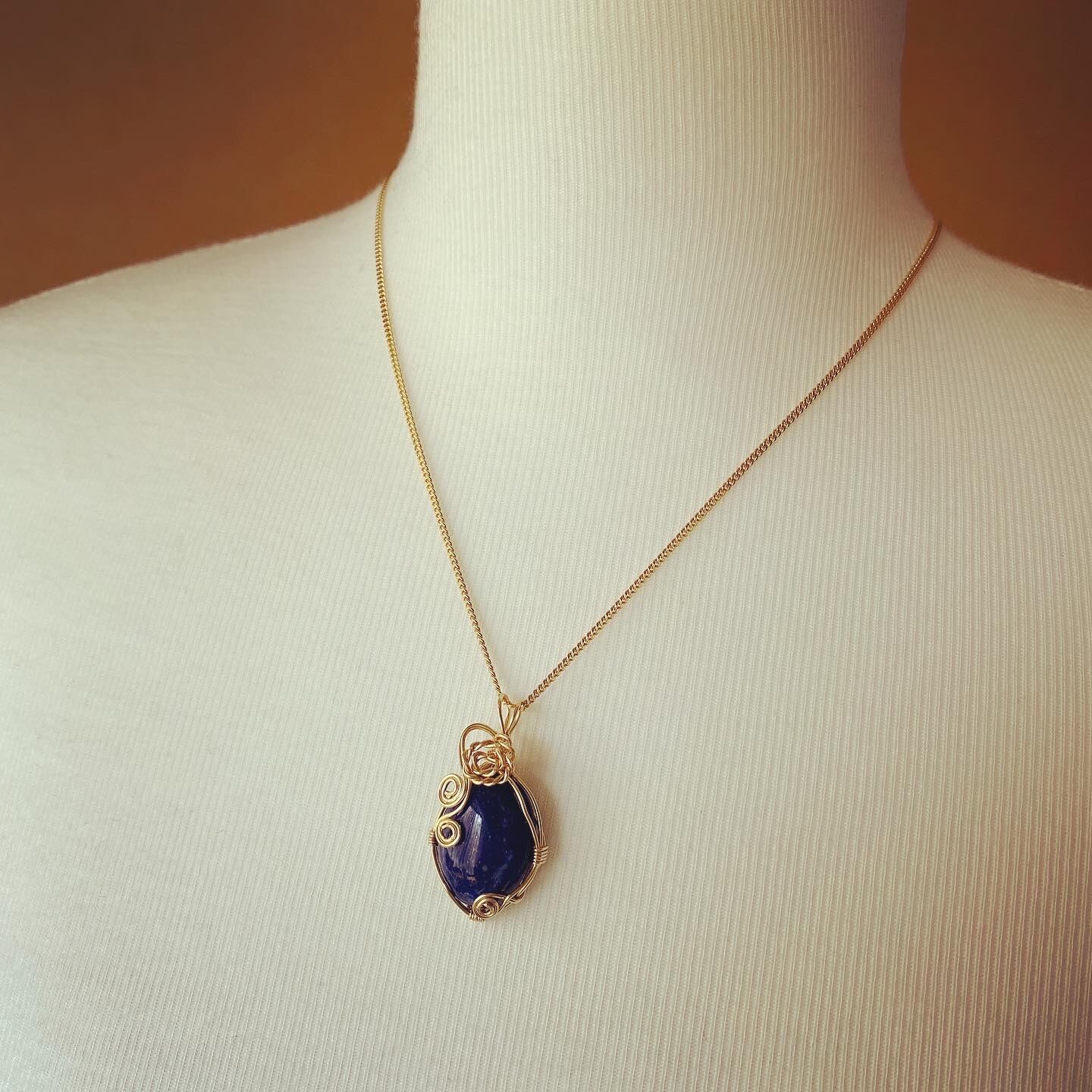 ✴︎ヒーラーが作る天然石ワイヤーラッピングアクセサリー