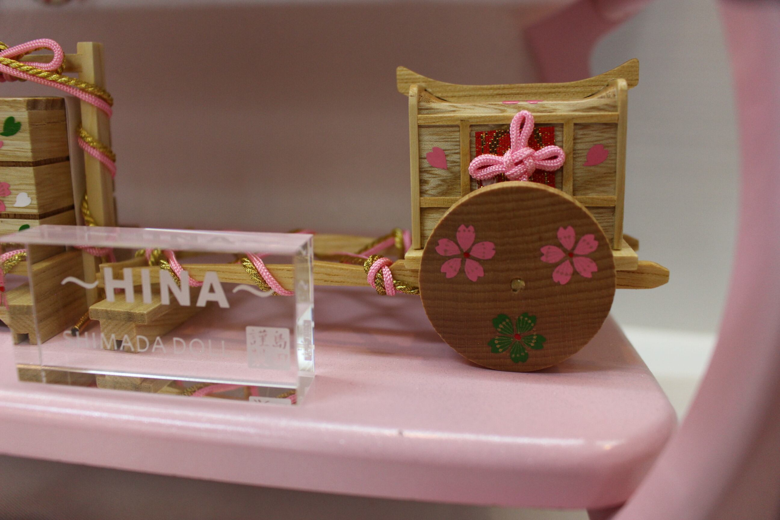 木目込人形 親王飾り 桜華雛 喜久絵作「桜型飾り」 | SHIMADA DOLL