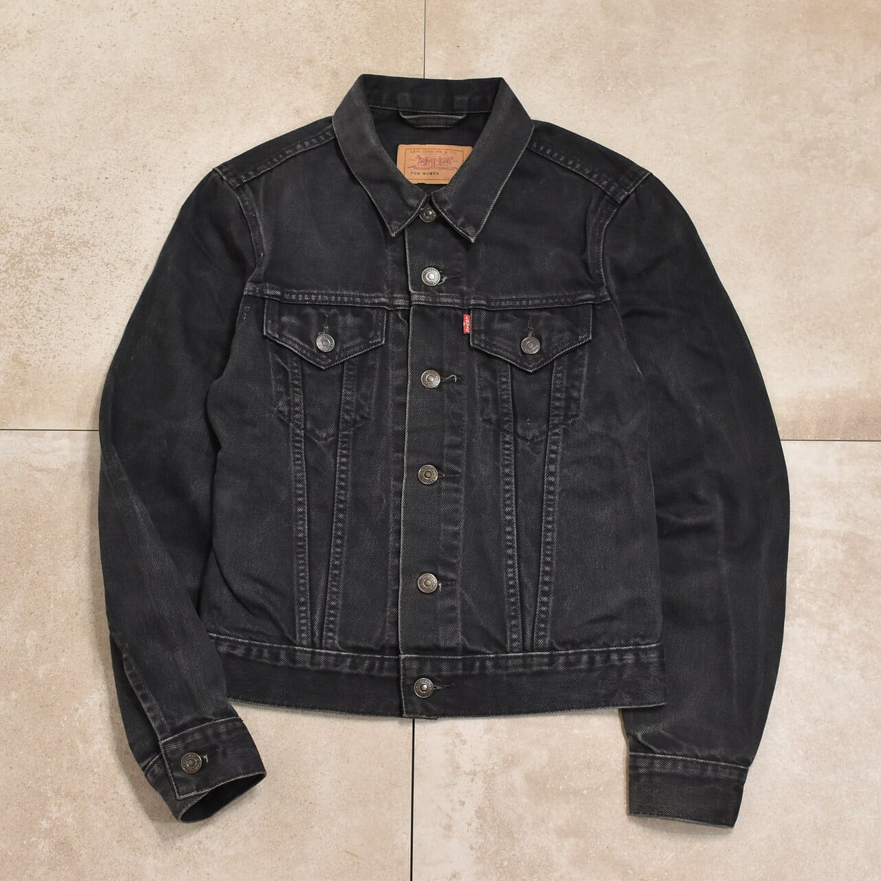 ヨーロッパ 90s ヴィンテージ ブルゾン トラッカージャケット ブラック 綿 90s Eur Levi's70590 black tracker jkt | 古着屋 grin days memory