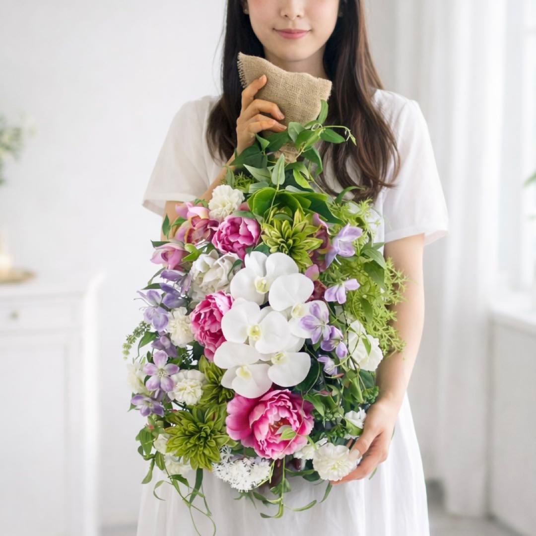 光触媒「高貴なる調べ」胡蝶蘭と牡丹の特大プレミアムスワッグ 格式ある贈り物 光触媒「高貴なる調べ」胡蝶蘭と牡丹の特大プレミアムスワッグ 格式