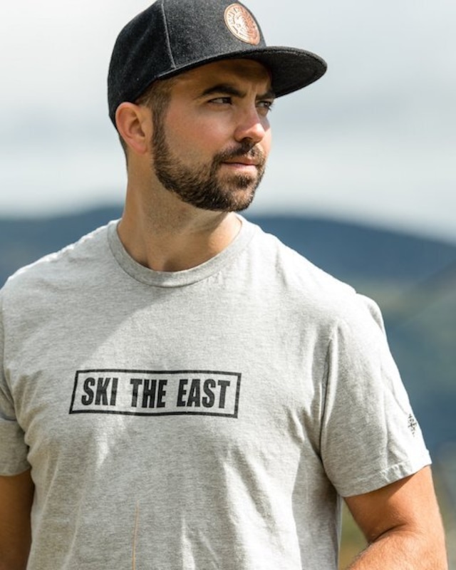 SKI THE EAST - Foundation Tシャツ（グレー）