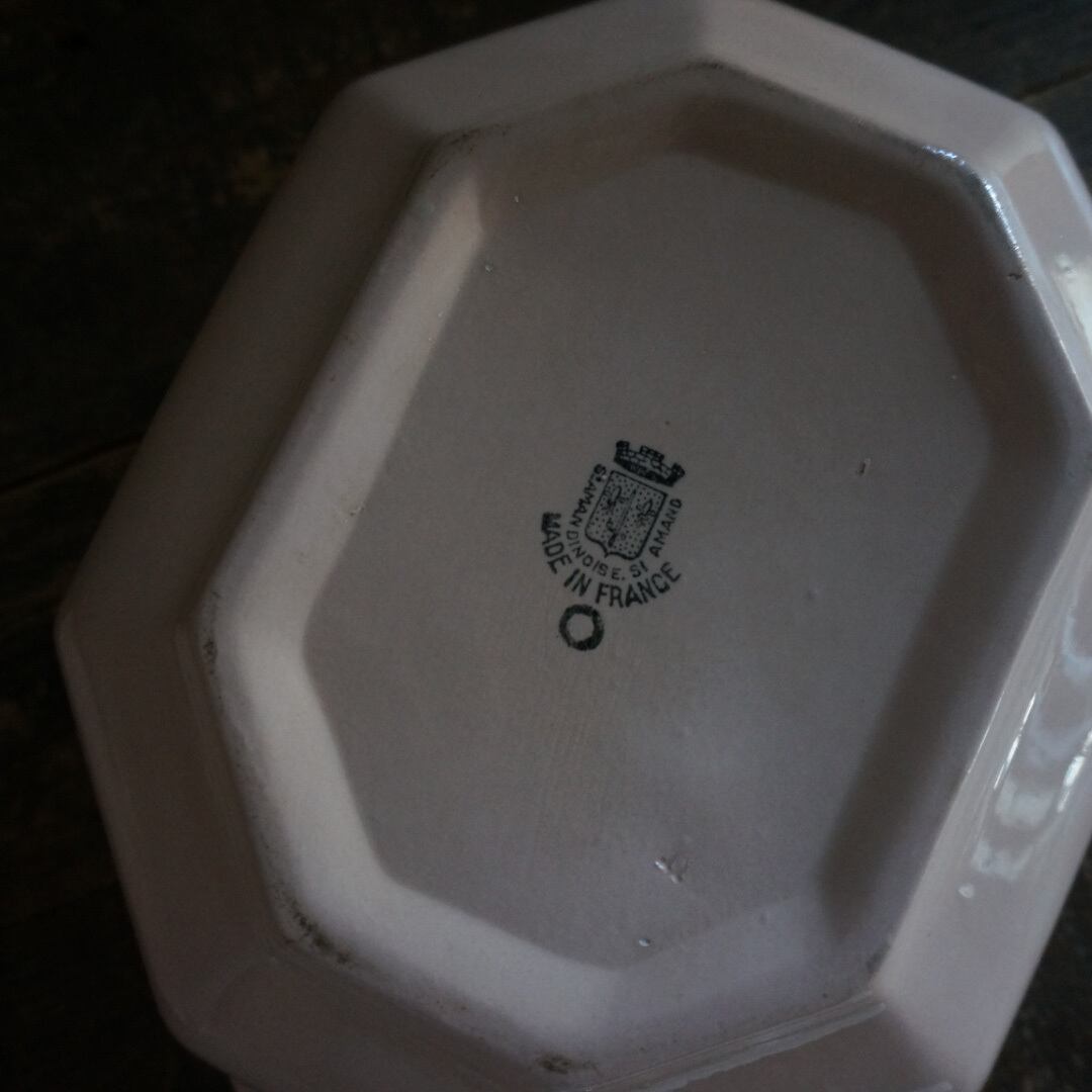 古いフランスの陶器スーピエール
