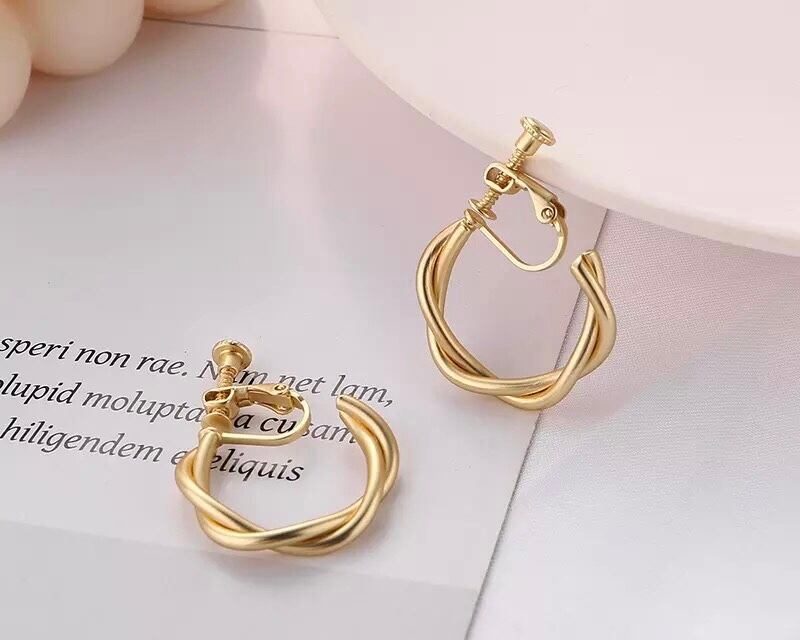 ペルソナイヤリング