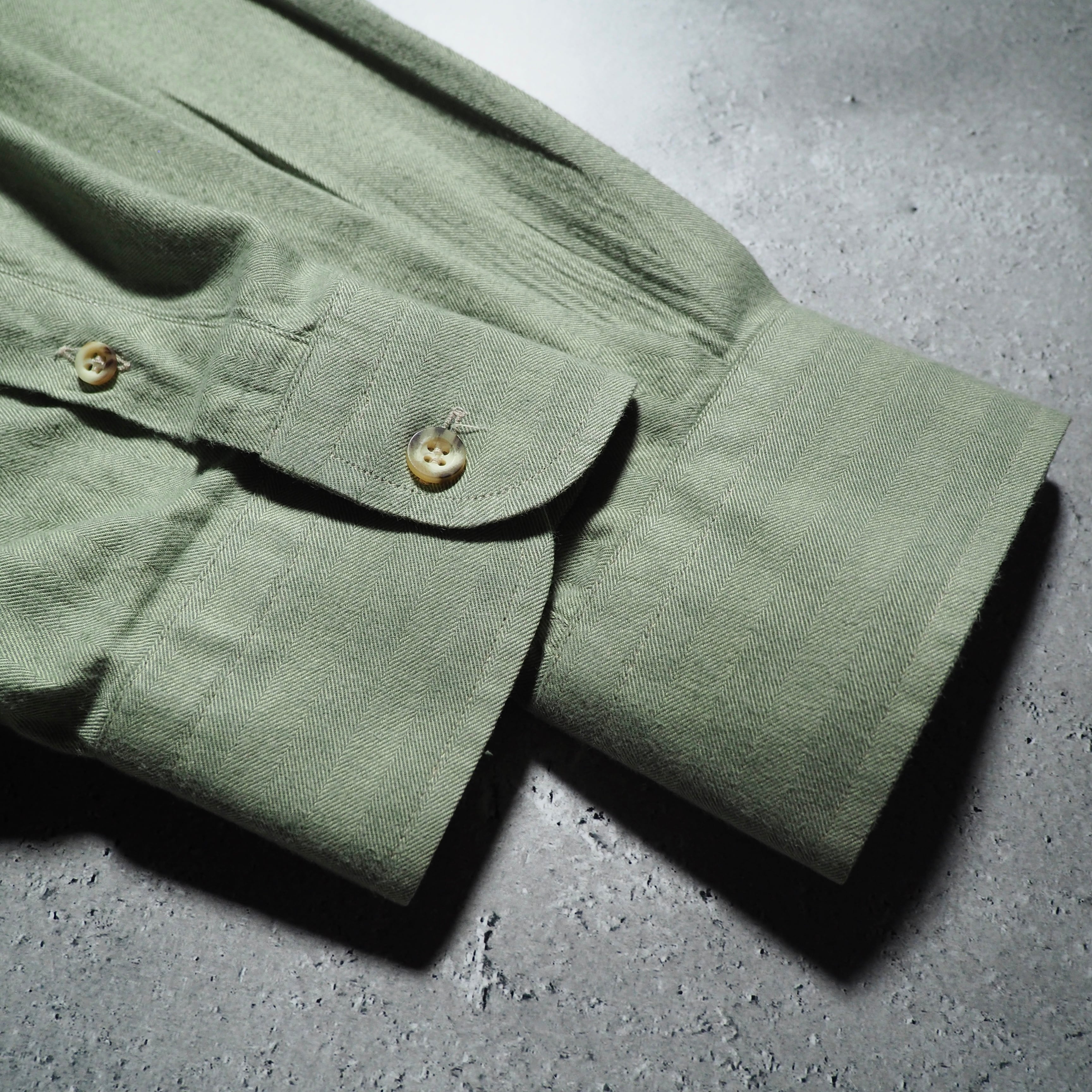 1990s ” LANVIN ” Beautiful flesh leaf color vintage loose BD shirt