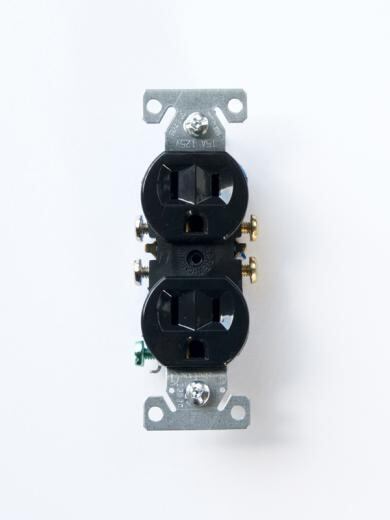 AXCIS アース付2口コンセント #554 E11 JO152・#555 E11 JO060・#556 E11 JO031A