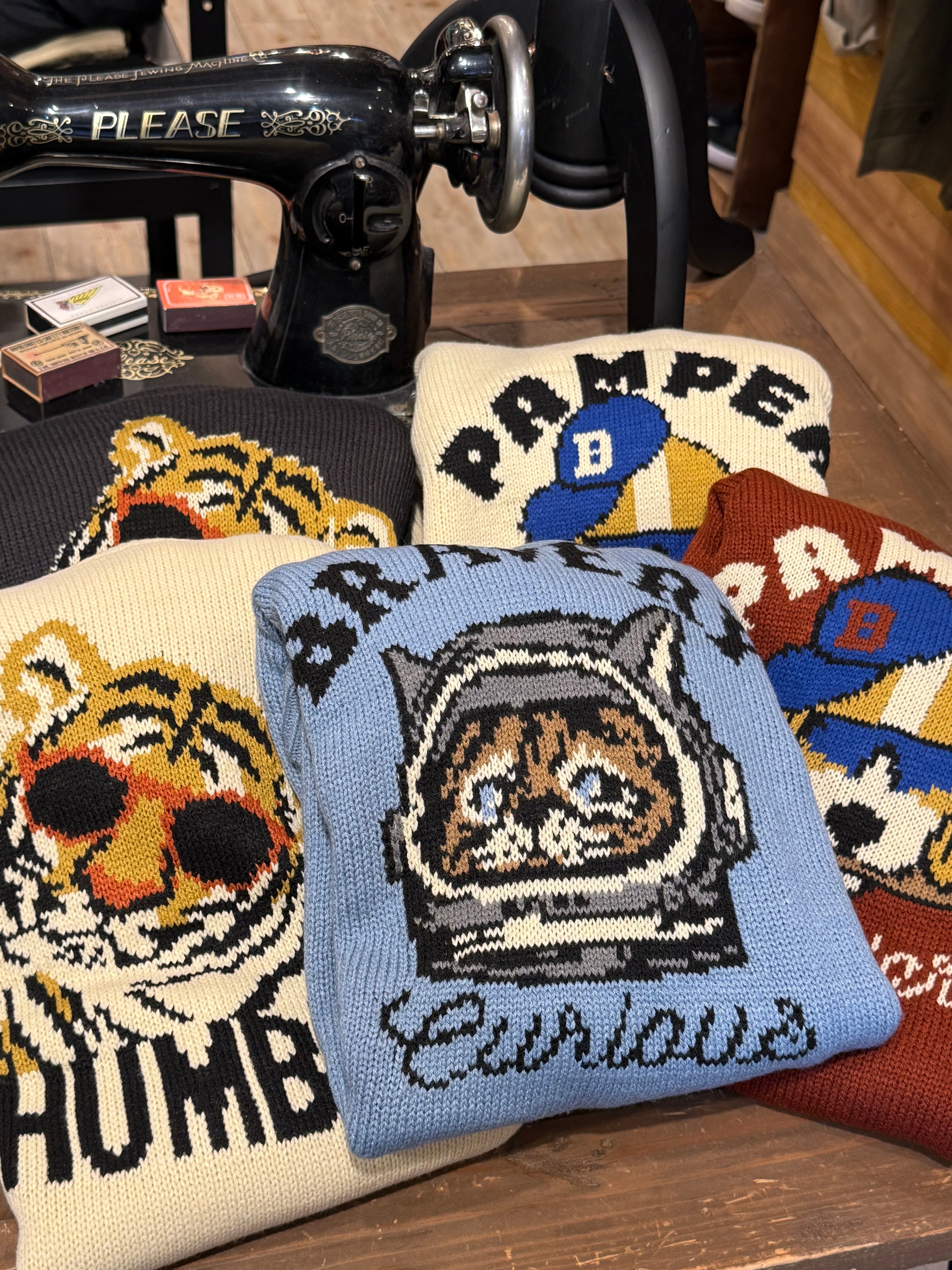 POWER TO THE PEOPLE | RUBBER DUCK