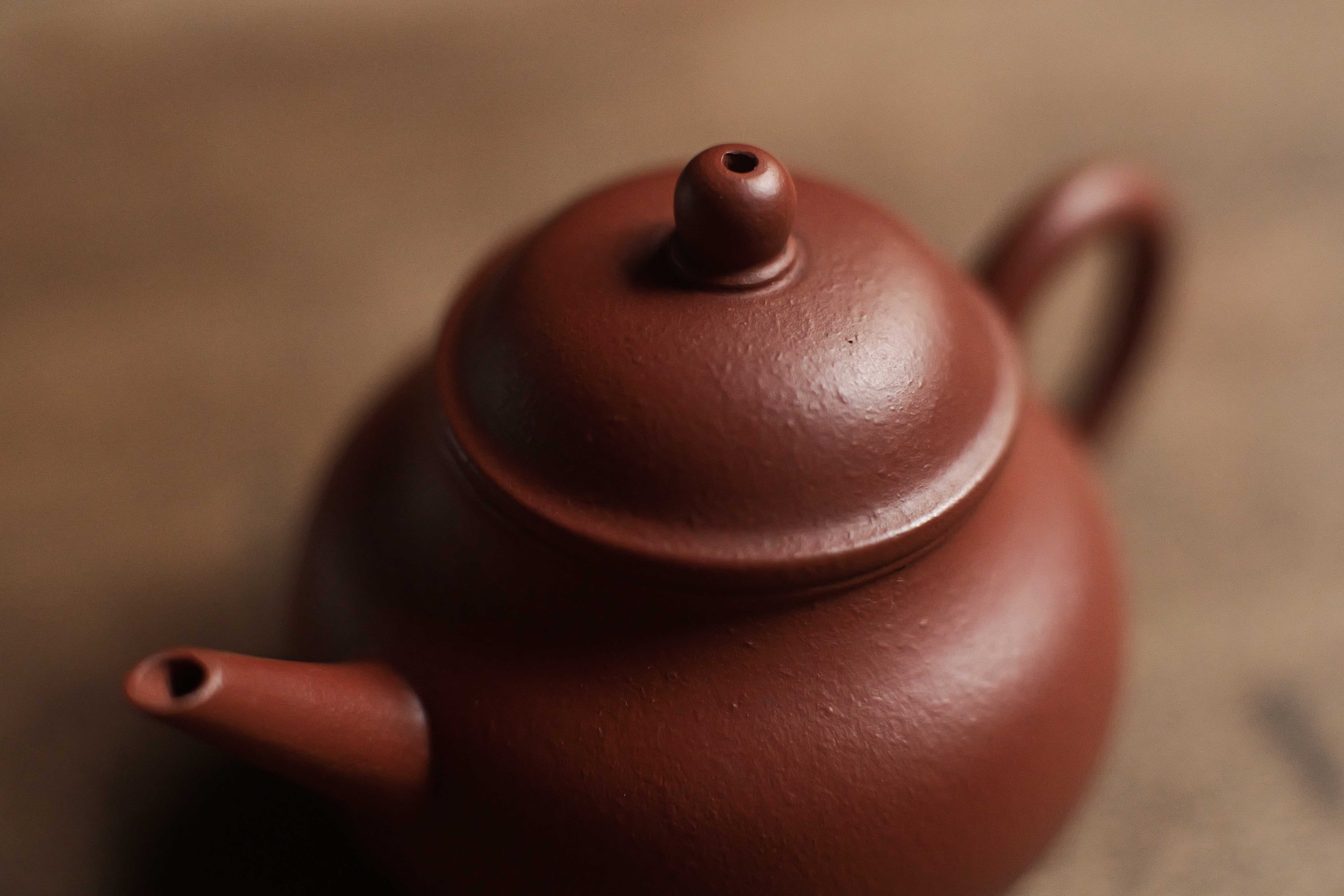 ヴィンテージ 宜興紫砂壺「芭樂水平」（約97cc）・紅泥 | 北白川糕糰店