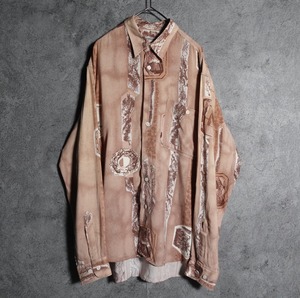Total pattern shirt