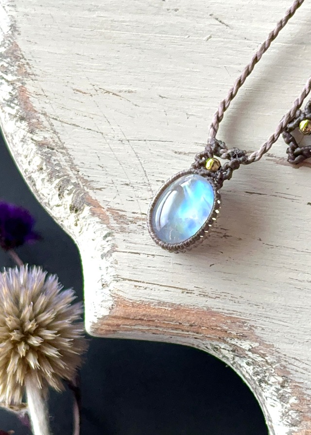 ムーンストーン 【シンプルminiシリーズ】 マクラメネックレス