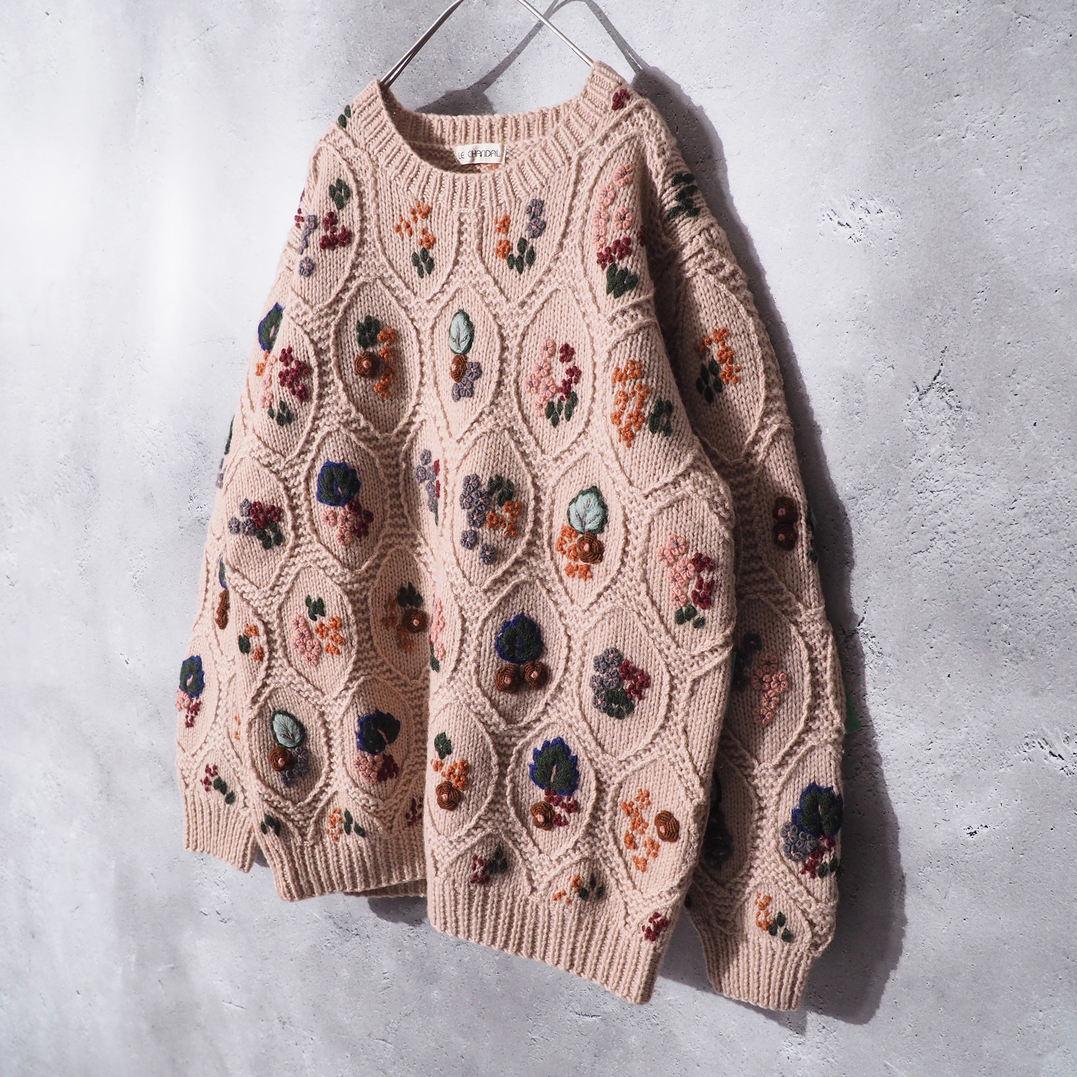 1990s Cherry Blossom Beautiful Flower Embbossed vintage wool Knit