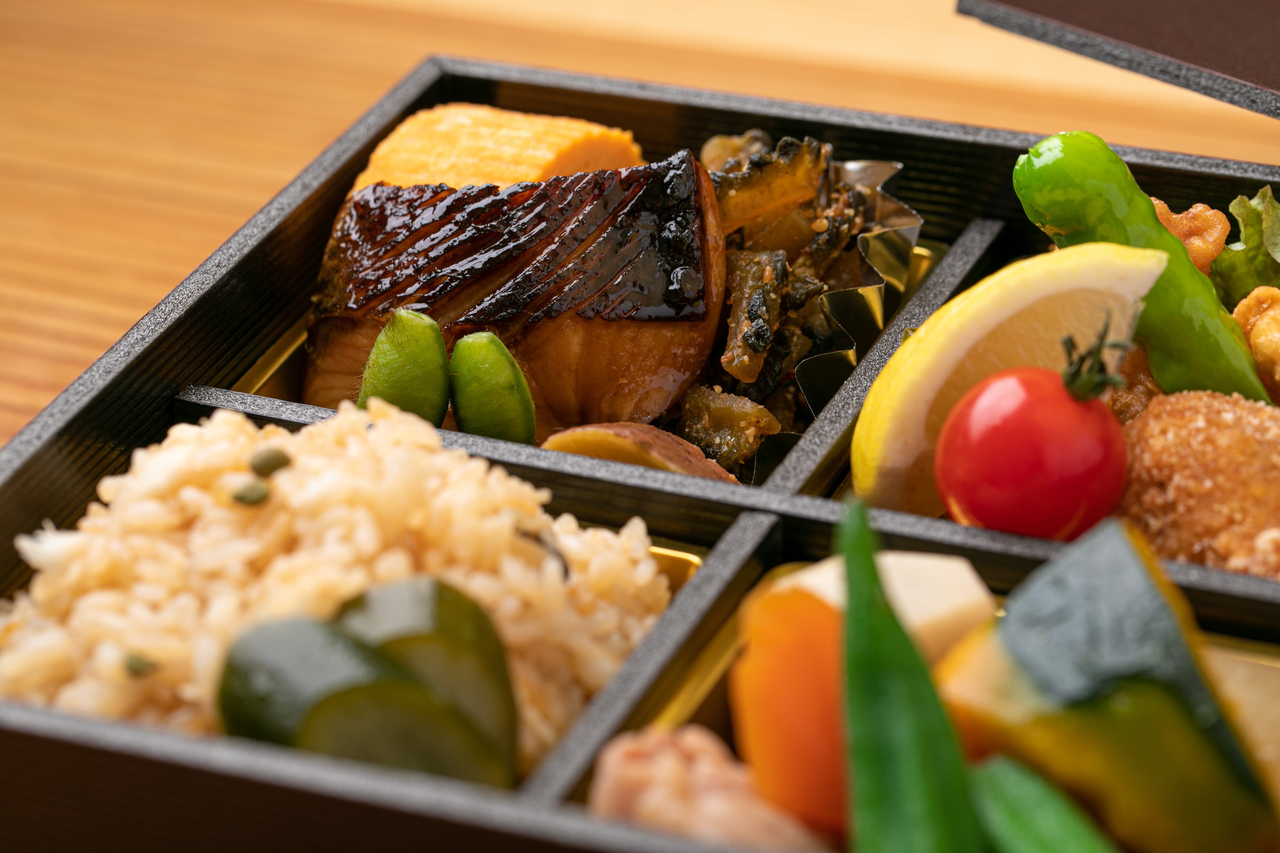 松花堂弁当 | 酒菜舎虎純