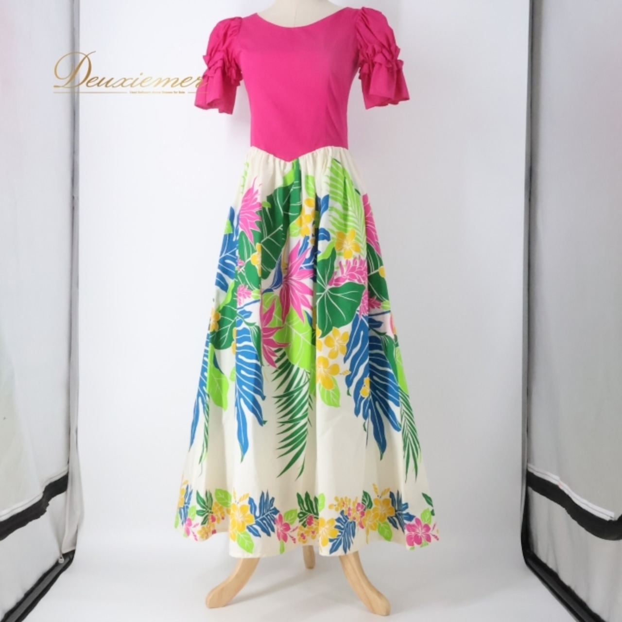 フラダンス 衣装 ワンピース ドレス ピンク系 マーメイドライン エムエムジェイ 日本製 モンステラ柄 プルメリア柄 MermaidLine MMJ ハワイアンプリント アロハ フラ ダンス レッスン 練習 華やか 鮮やか かわいい おしゃれ ホワイト系 ブルー系 イエロー系 グリーン系 ピンク 青 黄 緑 黄緑 トロピカル かわいいデザイン