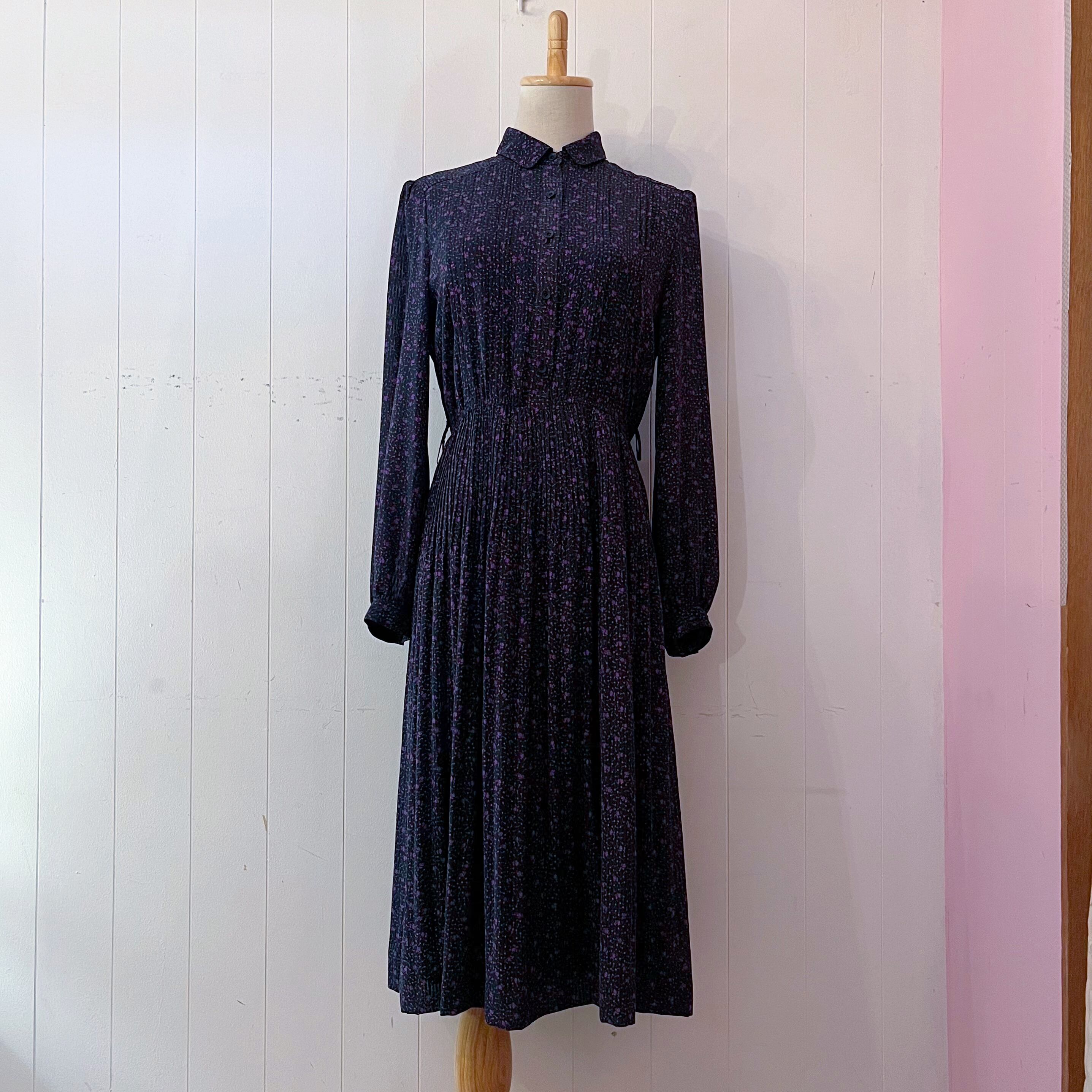 purple heart dot pleats one-piece