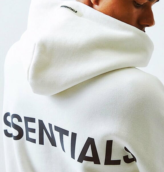 エッセンシャルズ パーカー フィアオブゴッド エッセンシャルズ リフレクター ロゴ フーディー FOG ESSENTIALS REFLECTOR  LOGO HOODIE ホワイト | BEES HIGH powered by BASE