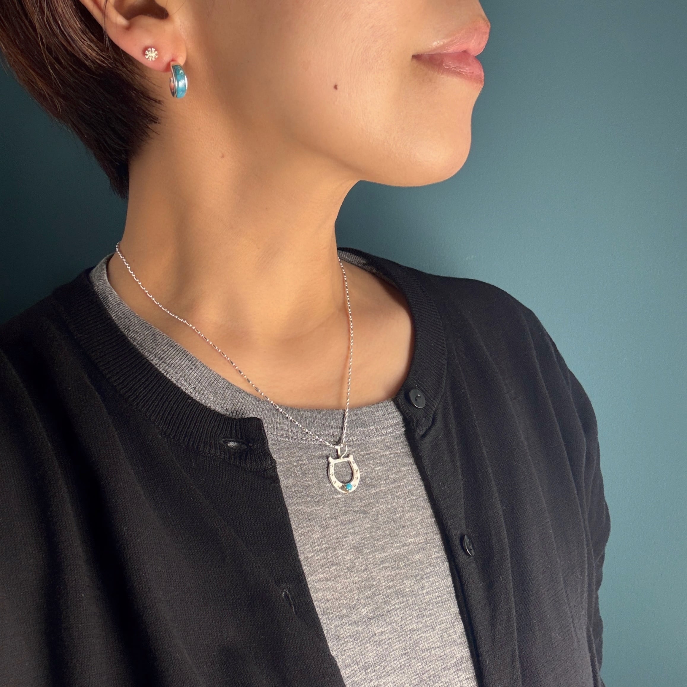 Indian Jewelry】ターコイズ ホースシューペンダント Silver 馬 蹄鉄
