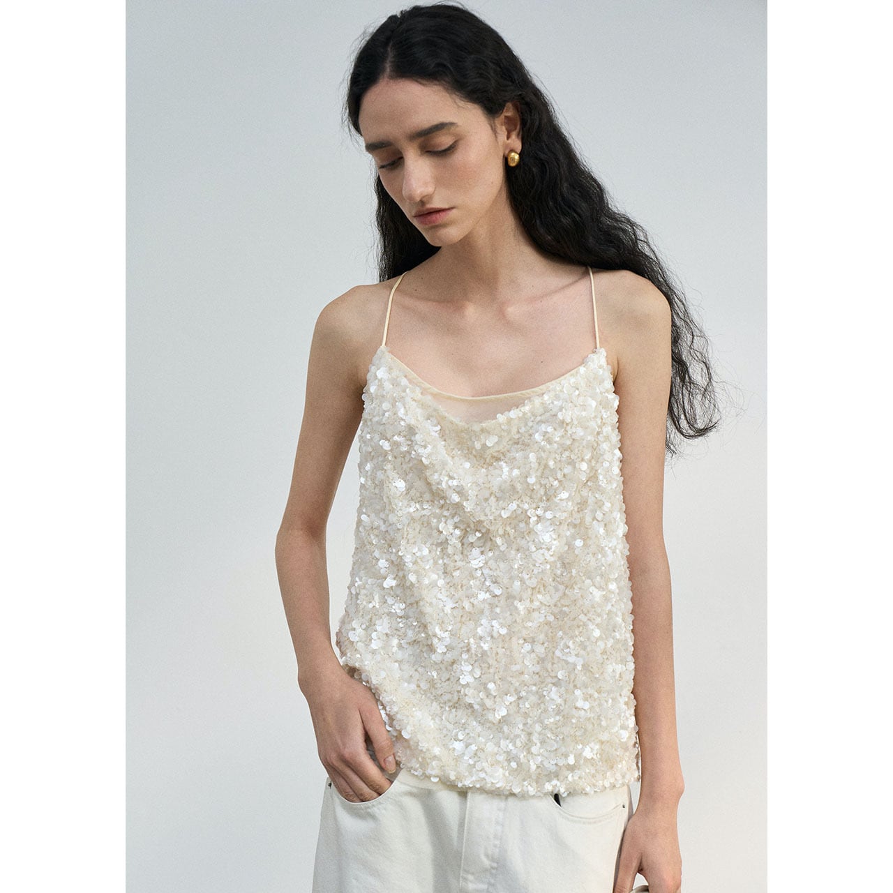 トップス theredthread fur sequins camisole THEREDTHREAD / ザレッドスレッド】S fur sequins camisole