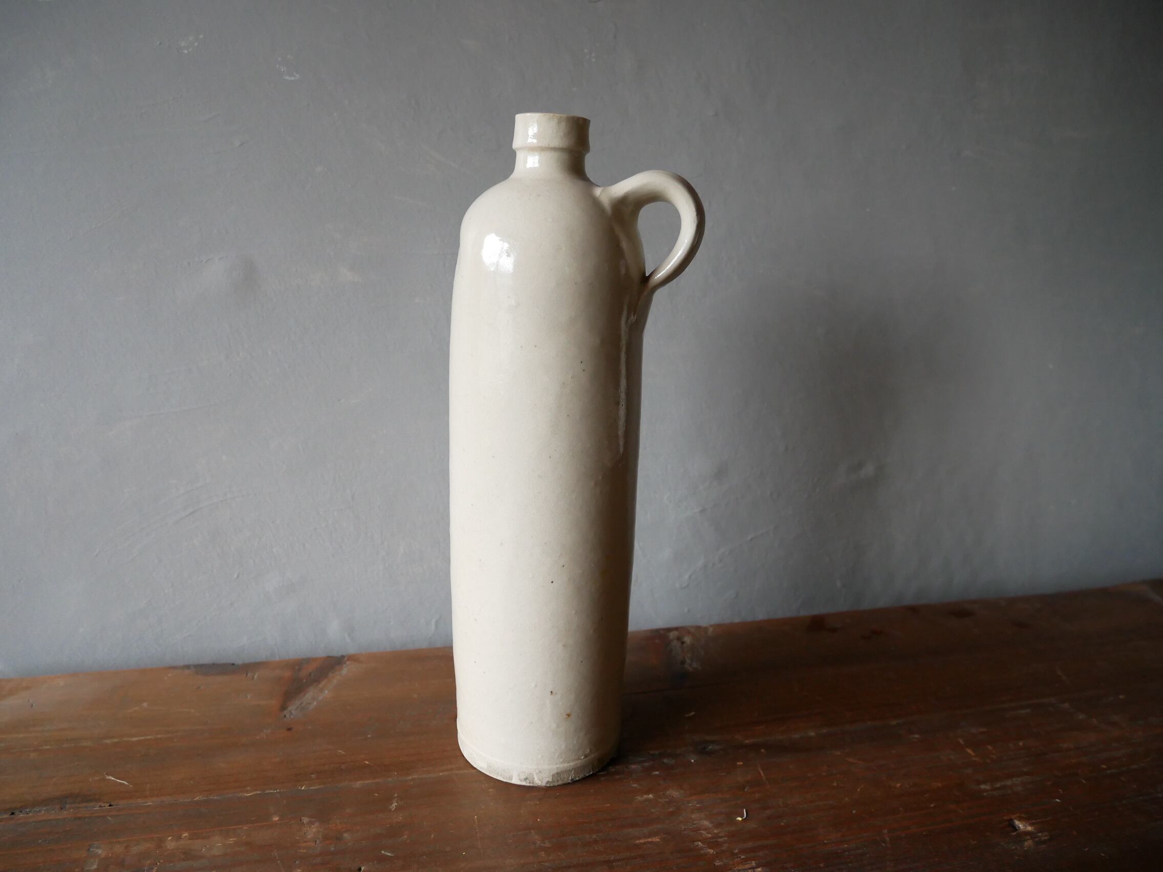 美しいフォルムの瓶 フランスアンティーク