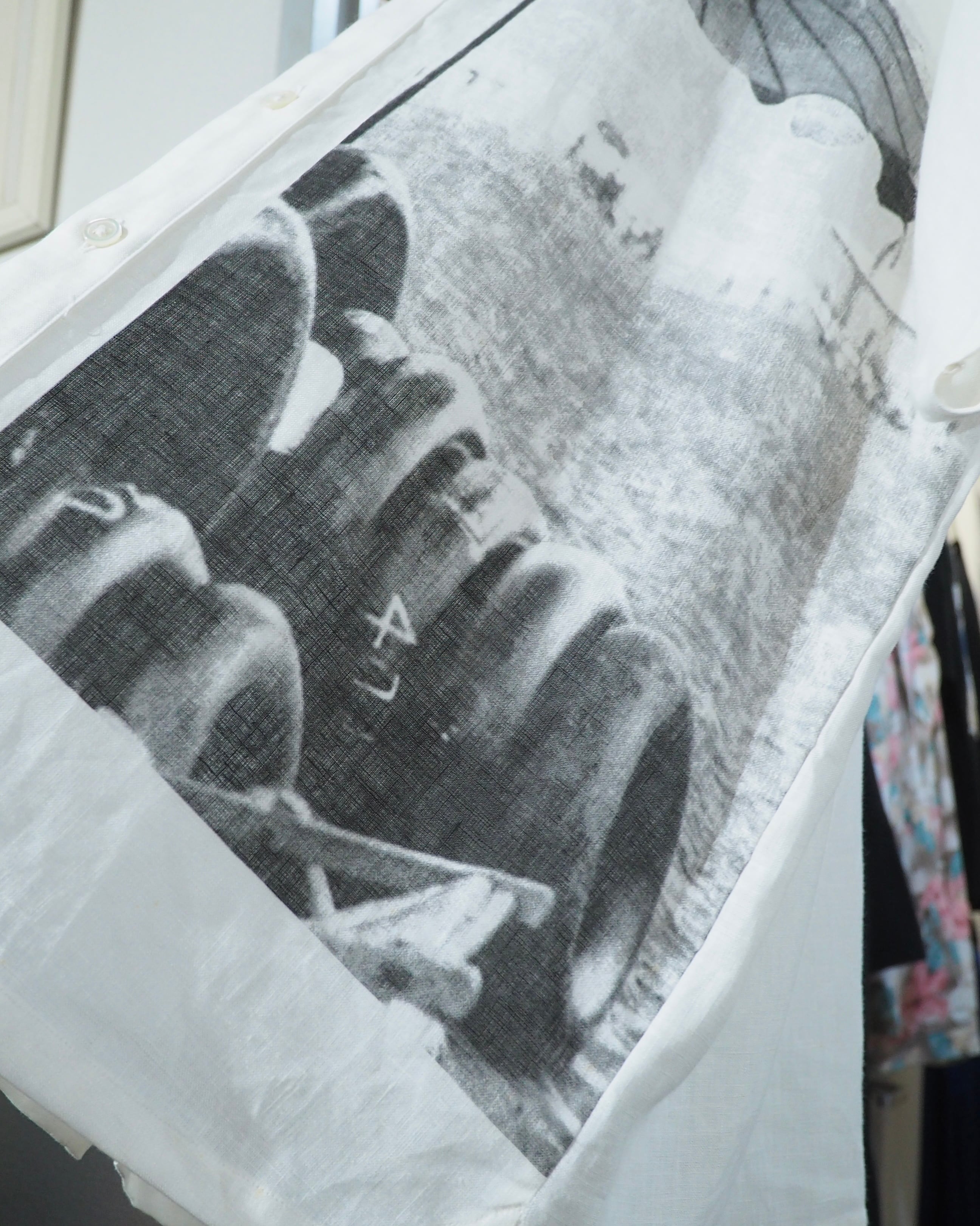 " β " Seaside photo collage printed SS linen shirt
