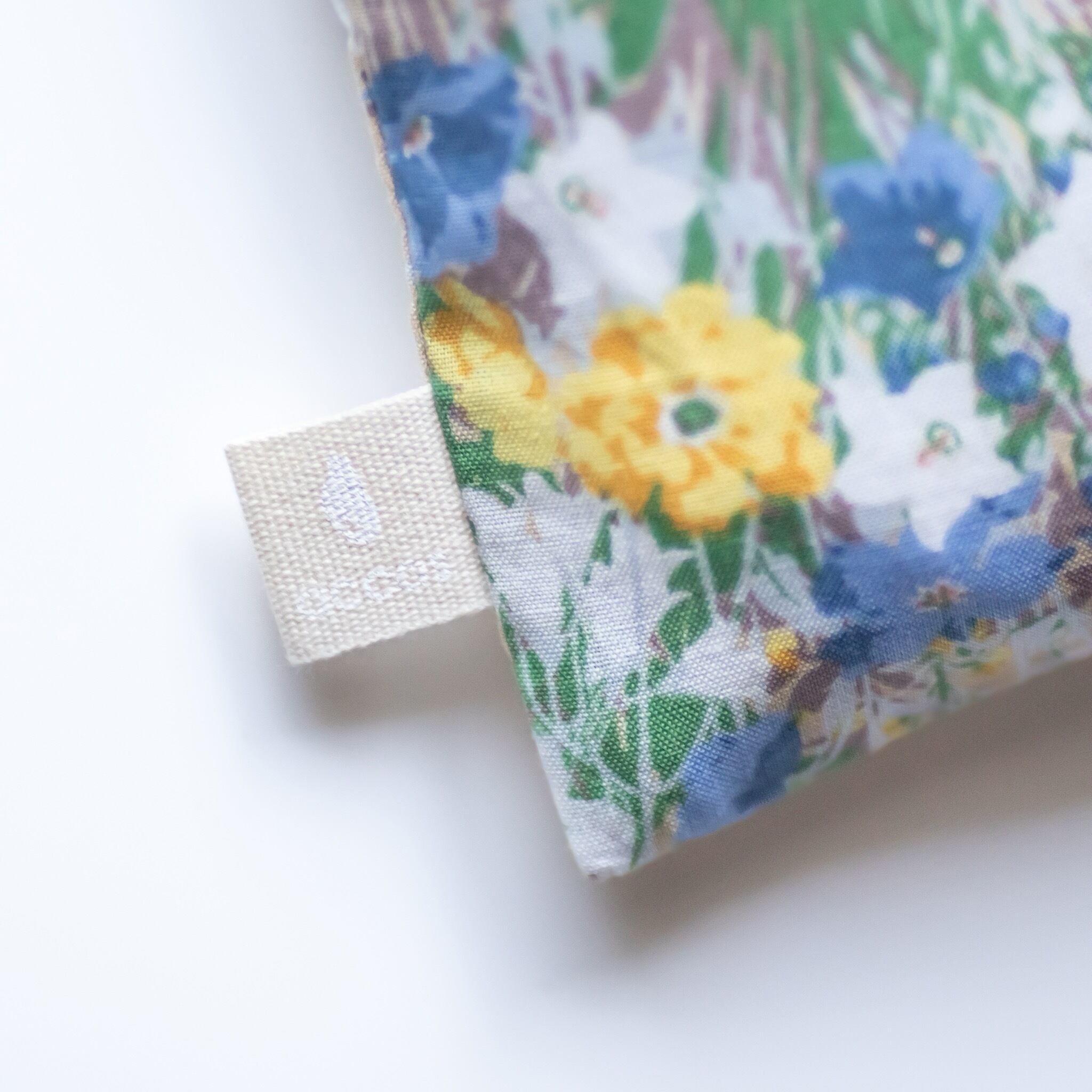 アイピロー》米ぬか玄米カイロ（選べるハーブ）Woodland Bloom カバー